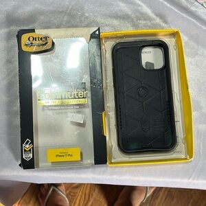 OtterBox Apple iPhone 11 Pro Commuter Case - Black